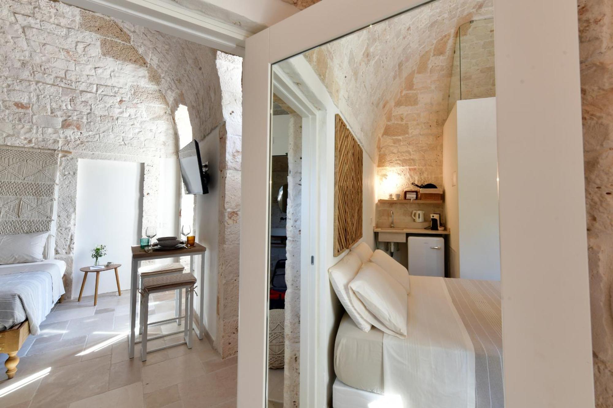 Lamarossa Trulli & Suites Antonelli Exterior foto