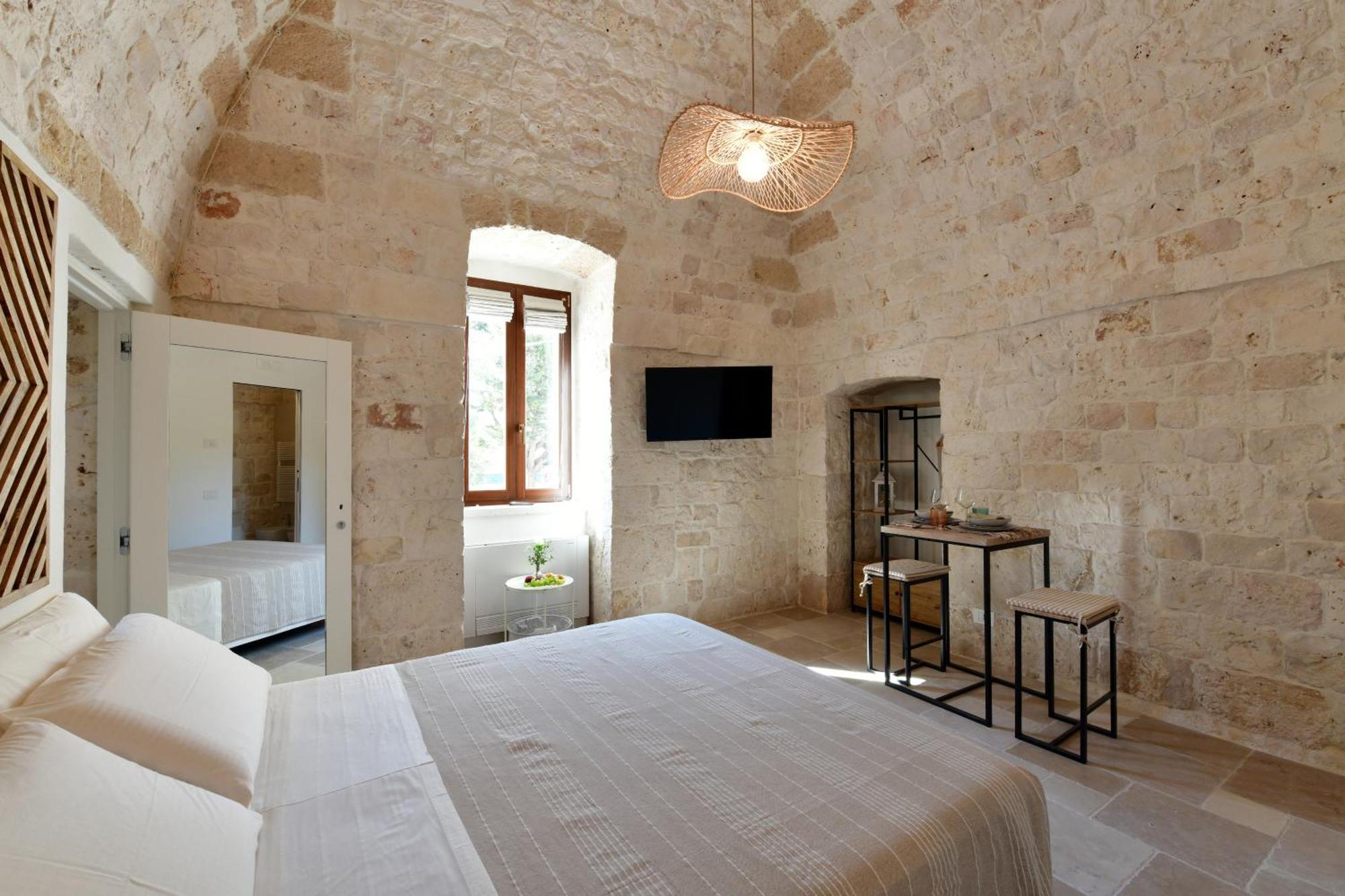 Lamarossa Trulli & Suites Antonelli Exterior foto